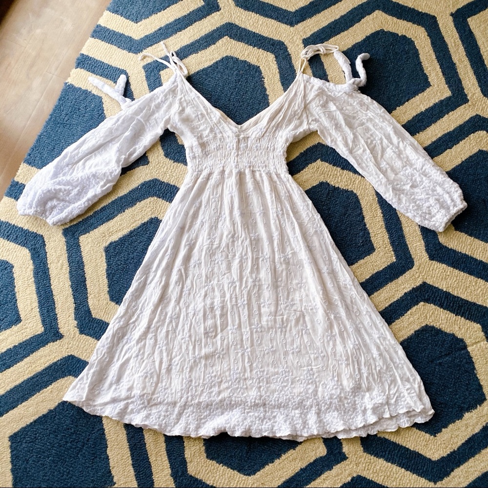 🐚 MISA LOS ANGELES BOHO WHITE FLORAL EMBROIDERY COLD SHOULDER LONG SLEEV… - Picture 5 of 16